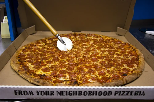 Pacifica Pizza, pizza restaurant in Tower District, Fresno, photo 2 of 4