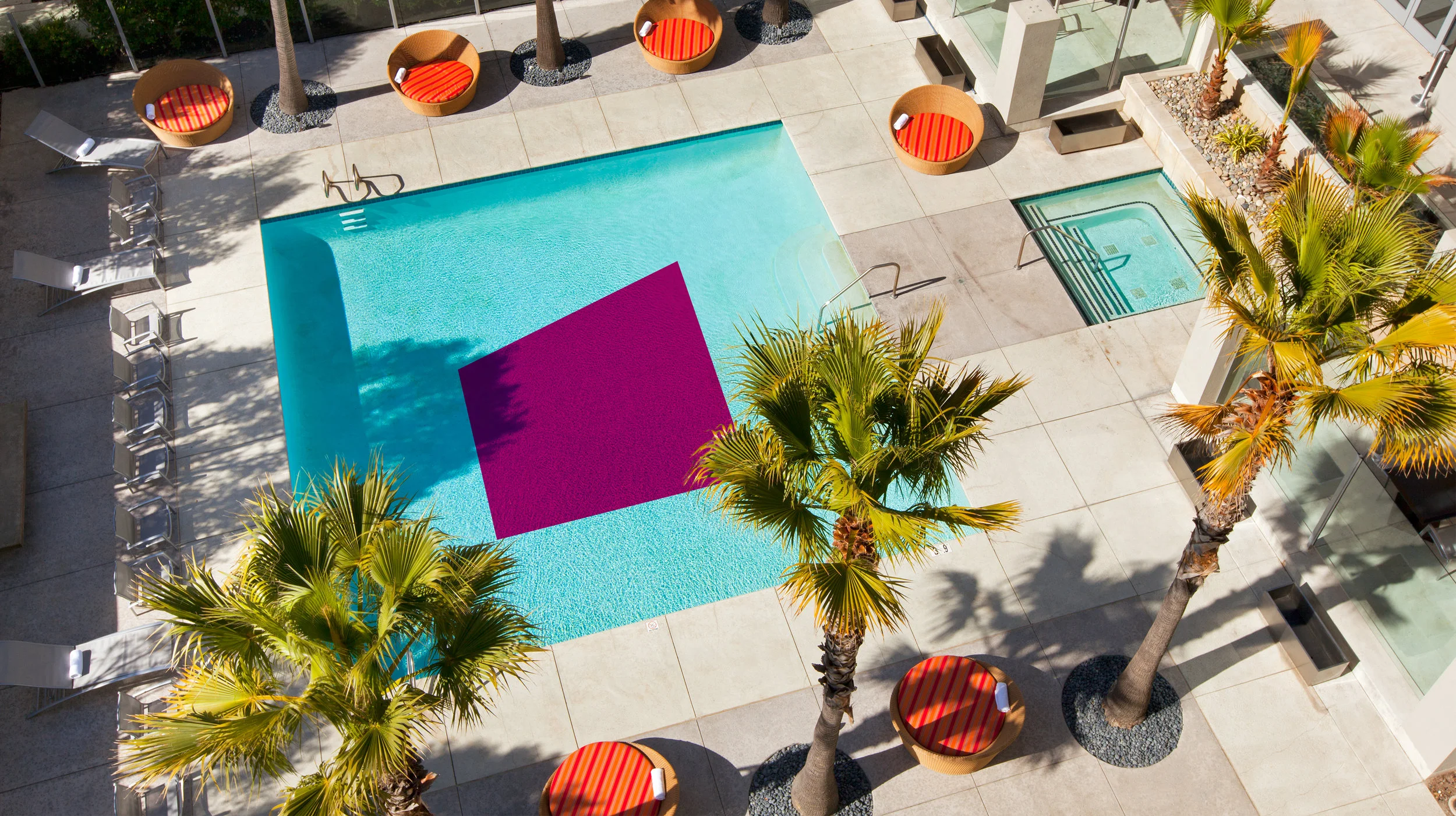 web_0009_pool.jpg