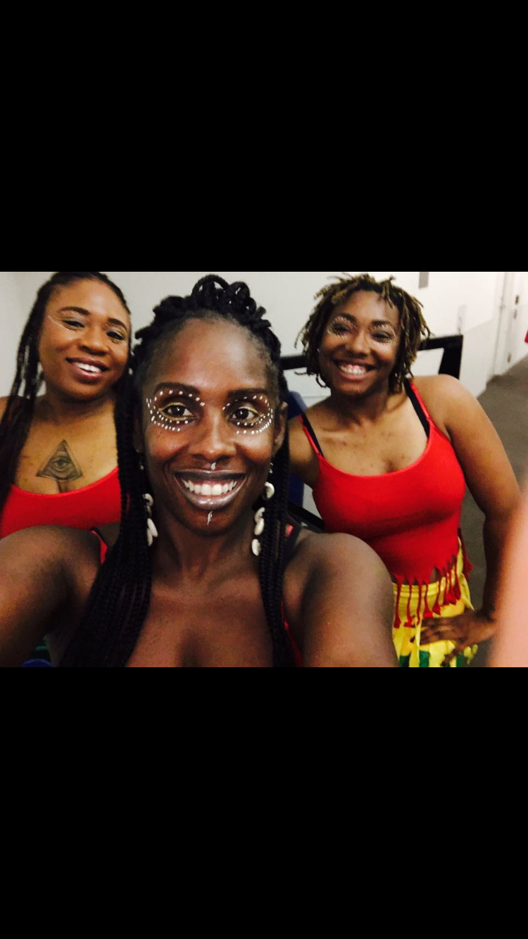 AFRIKAWEDANCE Performs