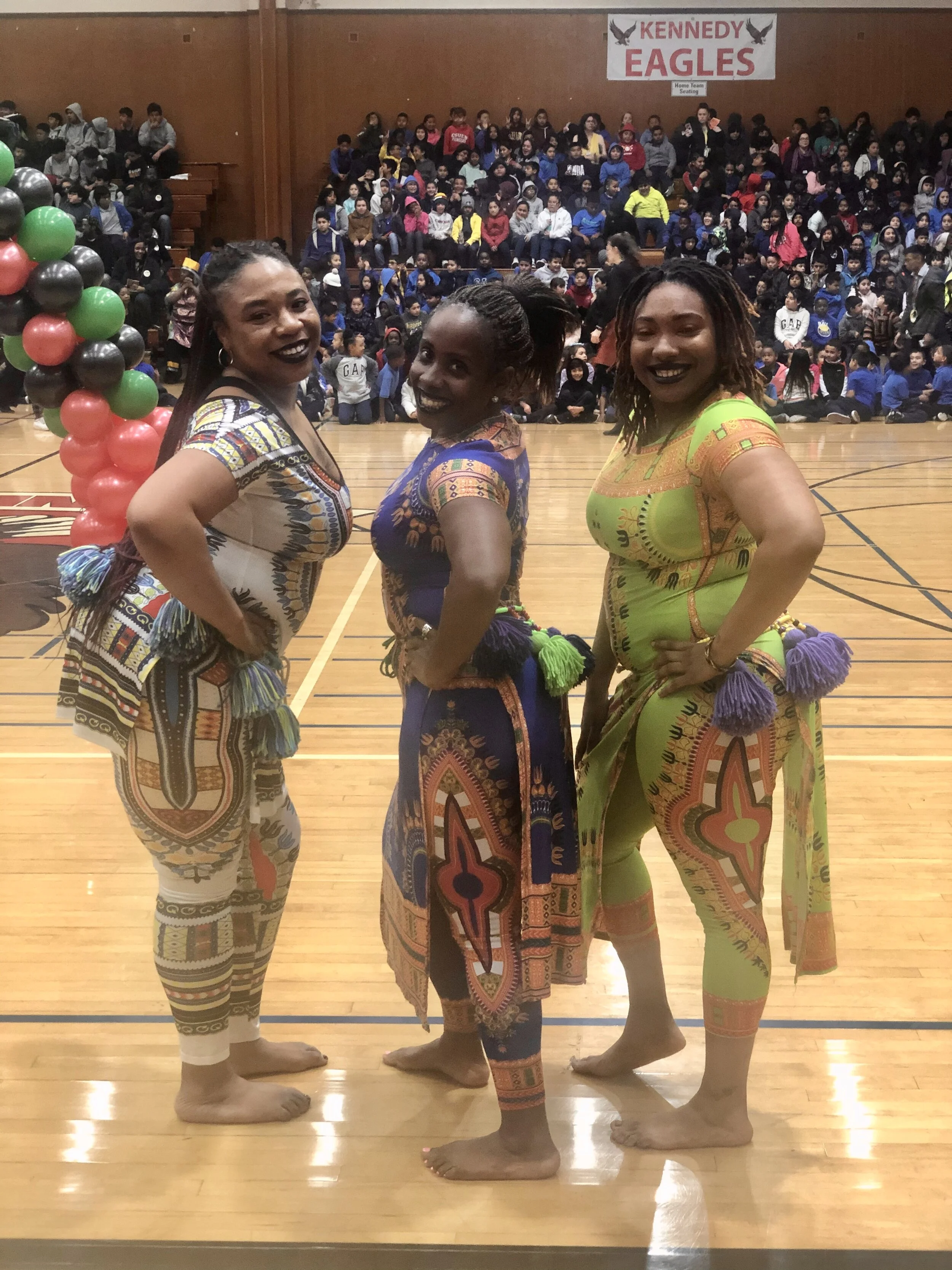 Afrikawedance Performs