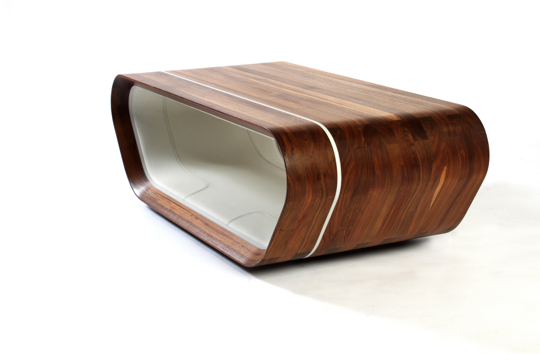 WALNUT_02.jpg