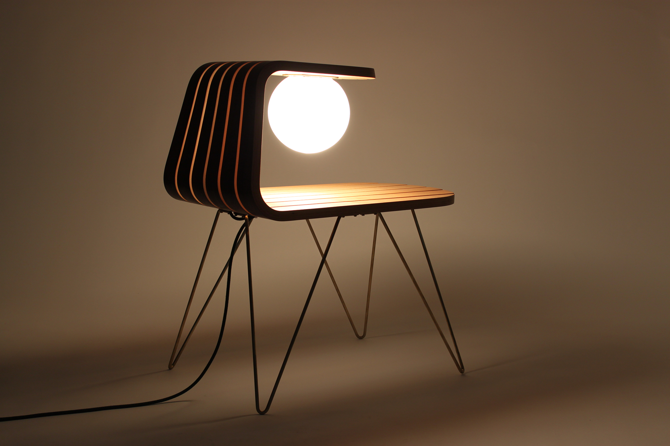 DAWN_table lamp 08_by Dane Saunders.jpg