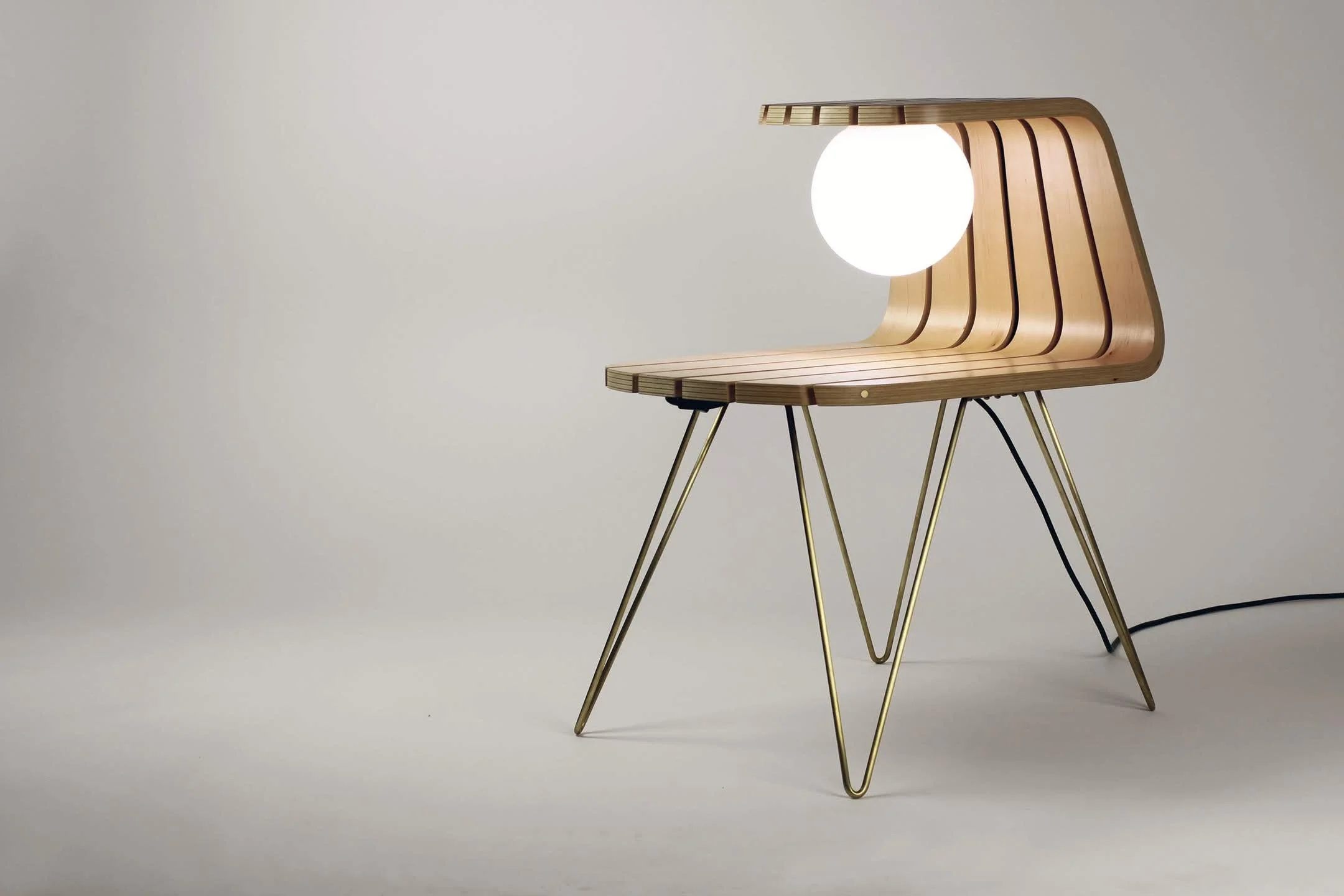 DAWN_table lamp 01_by Dane Saunders.jpg