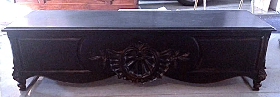  Custom hand carved trunk/bench designed to match custom hand carved king size bed&nbsp; 