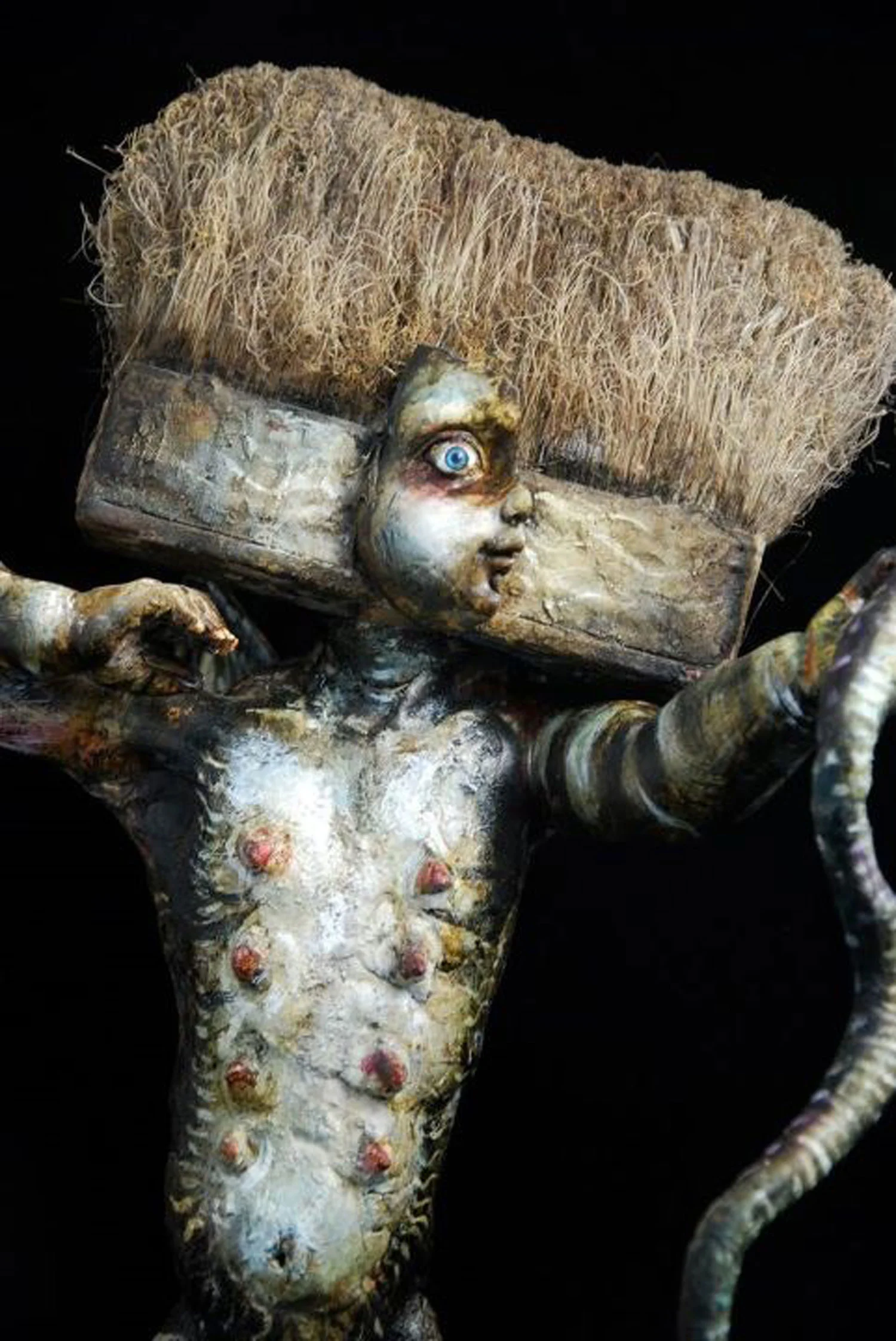 demengBrushboydetail.jpg