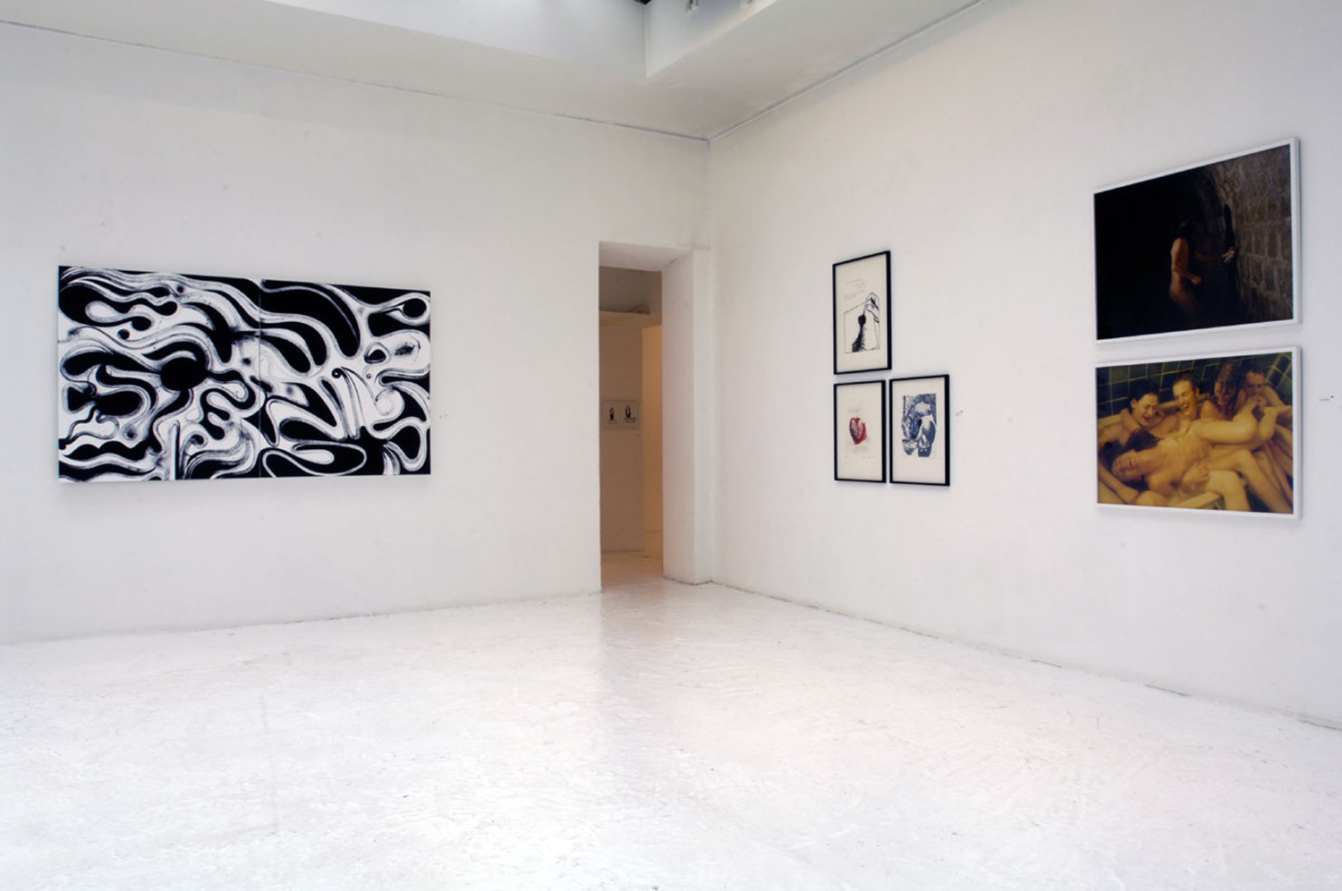  Installation view,&nbsp;  Ugly Winner s  Galerie Du Jour  Paris, France, 2006 