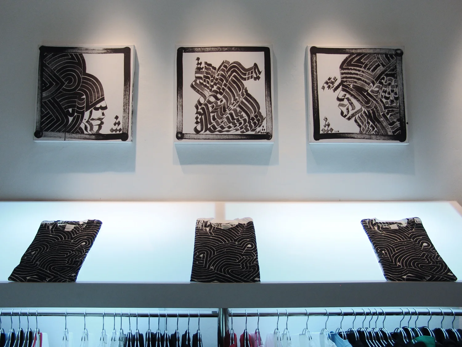installation view, DXA Surrender Singapore, 2007