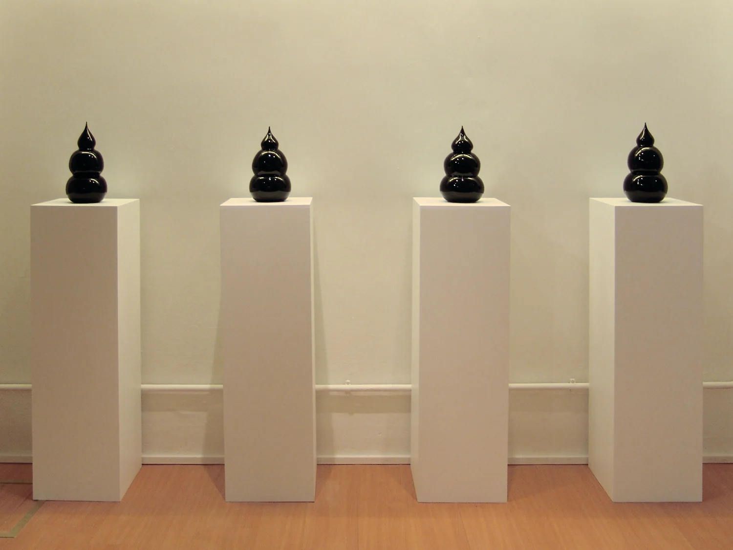 installation view, Condition Black Galleria Patricia Armocida Milan, Italy, 2007