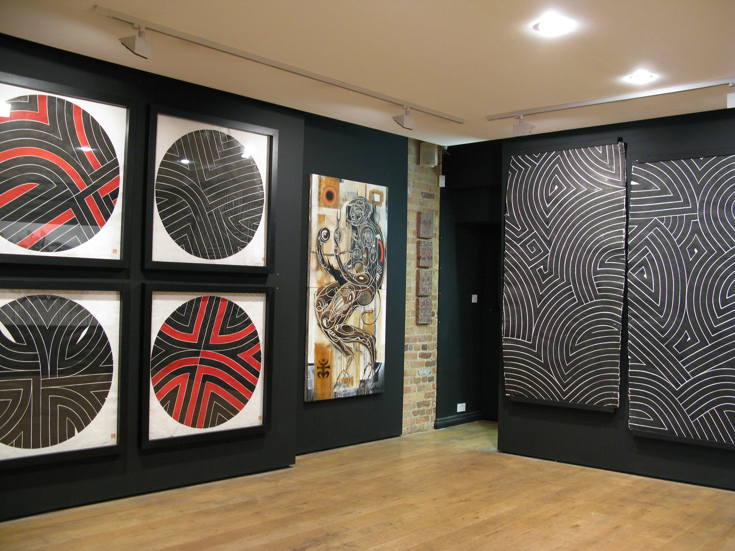  Installation view,&nbsp; War Pen :&nbsp; Rostarr x Doze Green , Leonard St. Gallery, London, 2008 