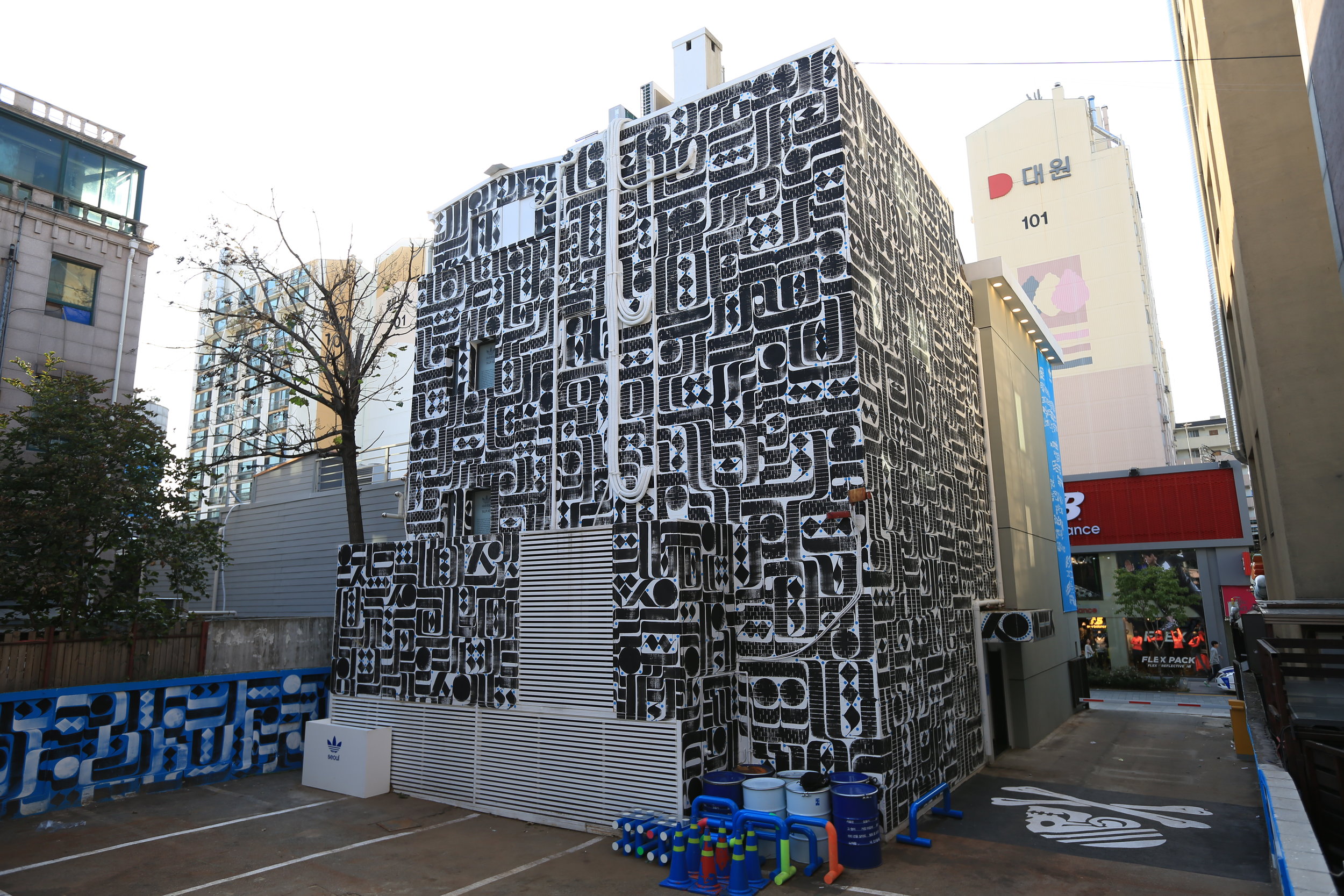  Installation View, Adidas mural commission, Adidas flagship store, Seoul, Korea, 2014 