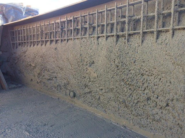 Seawall11.jpg