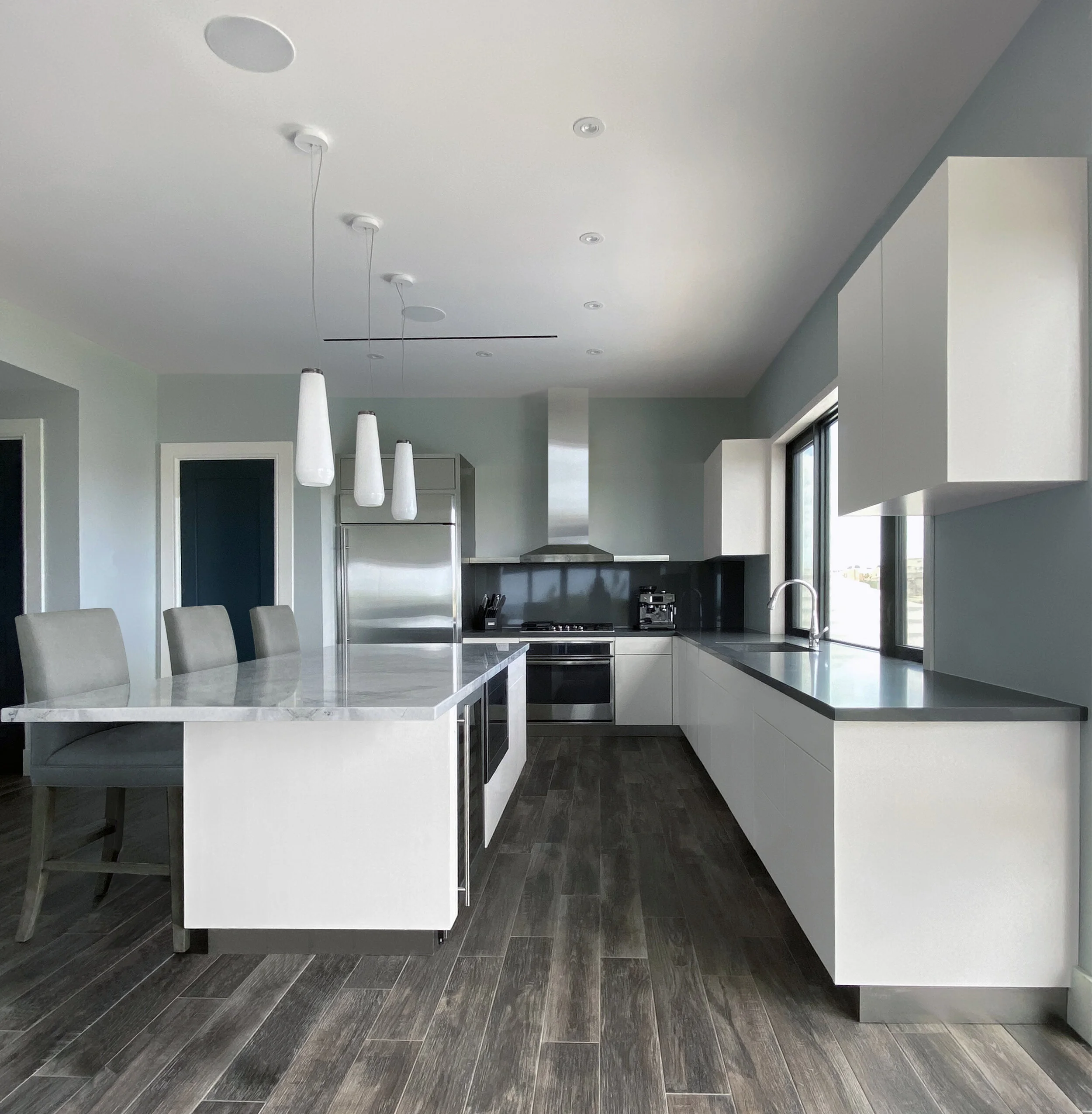 4_Kitchen.jpg