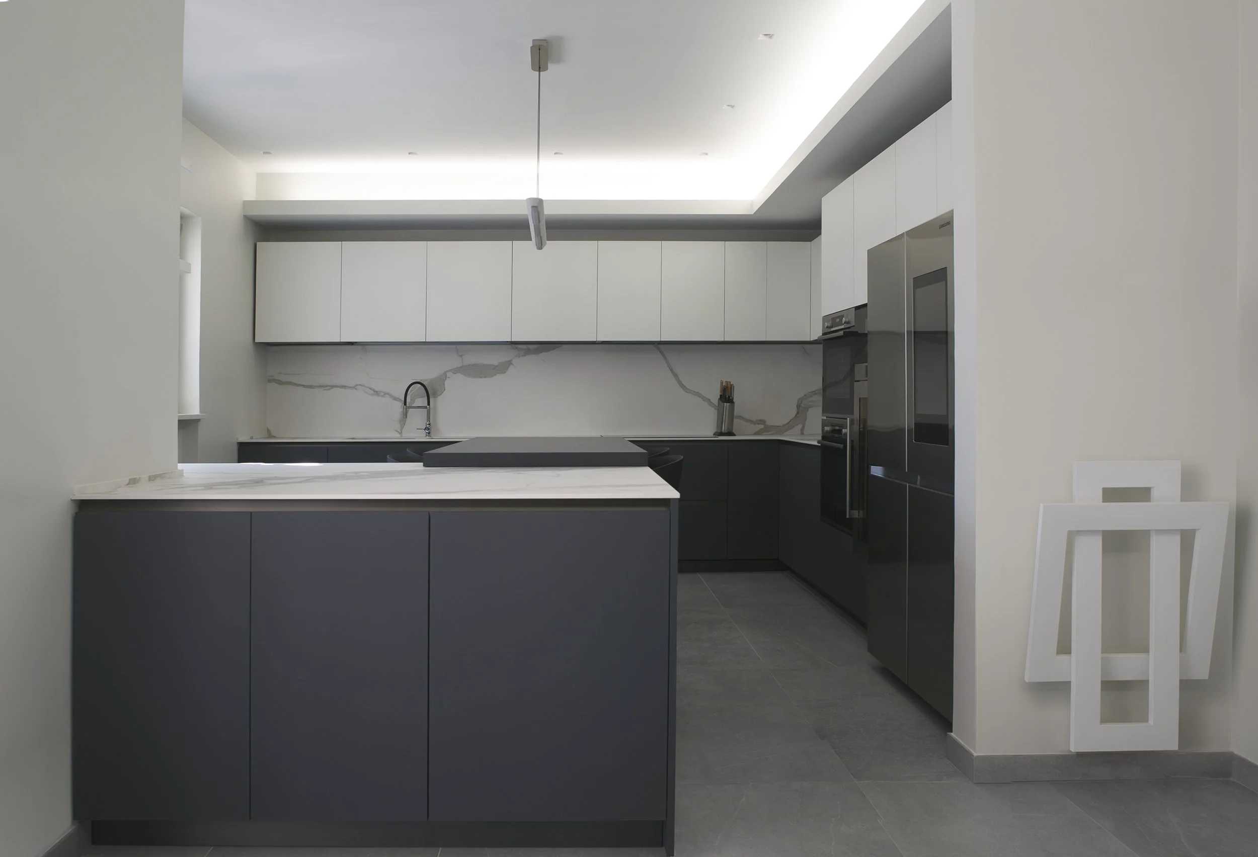 4_kitchen 1.jpg