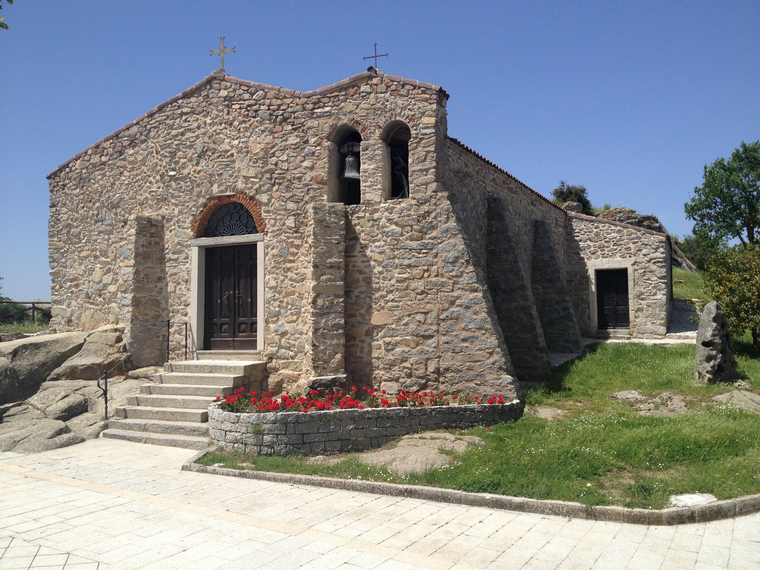 Piazza e chiesa San Giorgio.jpg