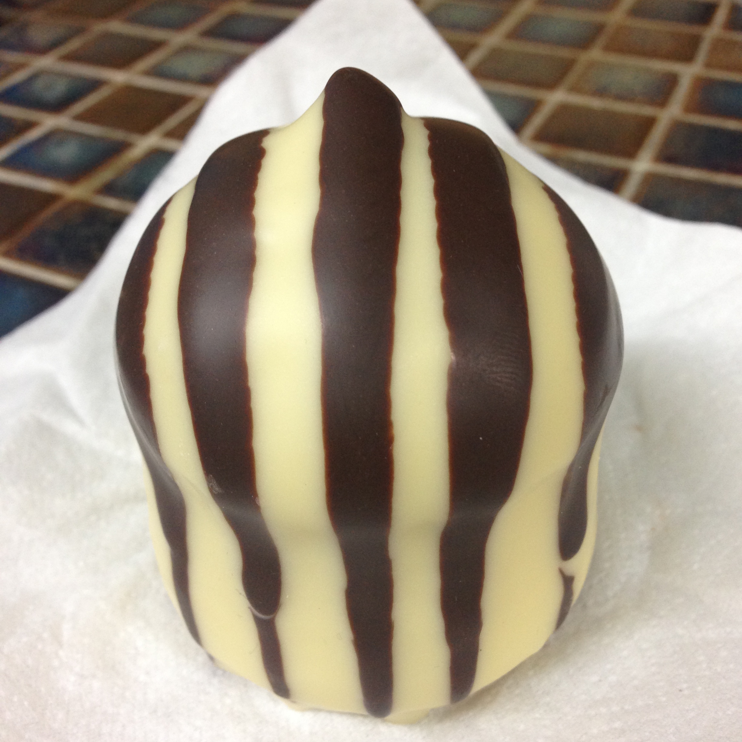  Boules de Noel - chocolate-covered marshmallow confections that come in various flavors 