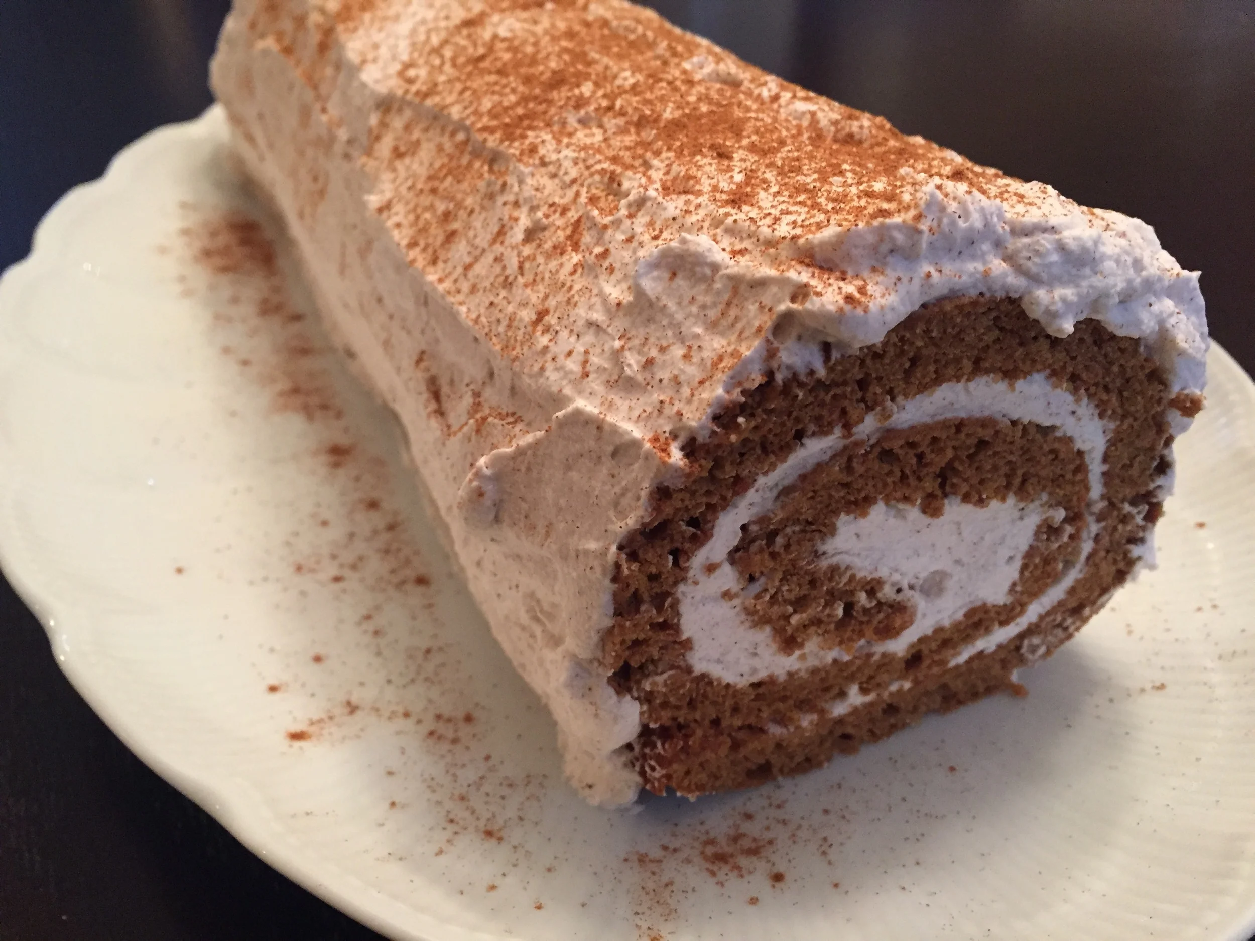 Gingerbread Roll Cake