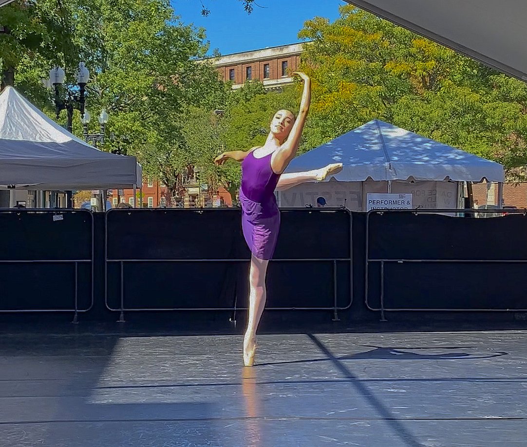   Bach Cello Suite 4   Performance at José Mateo's Ballet Theatre of Boston's 13th Dance for the World Community Festival 2022. Harvard Square. Cambridge MA. Sept. 24, 2022 