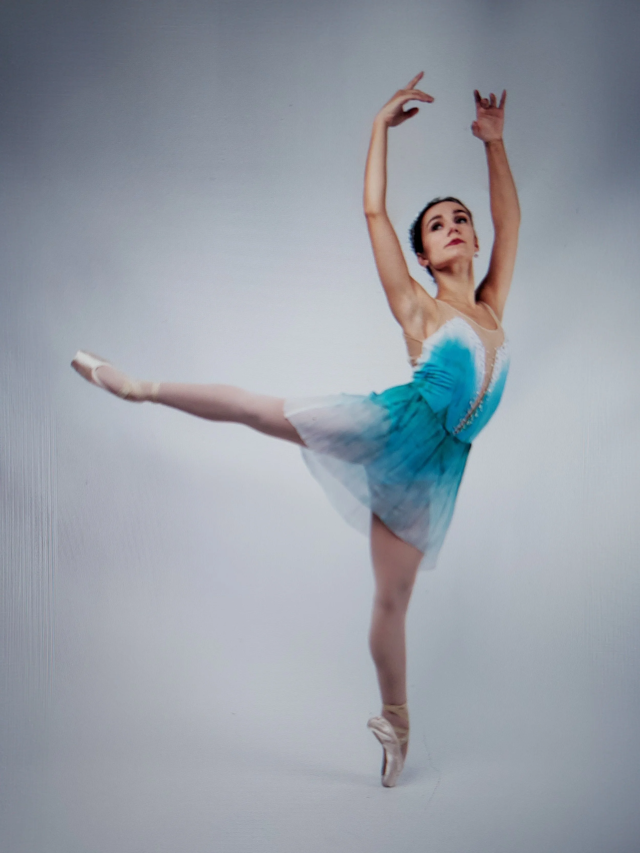 Olivia Kaczmarzyk-.Dewdrop..jpg