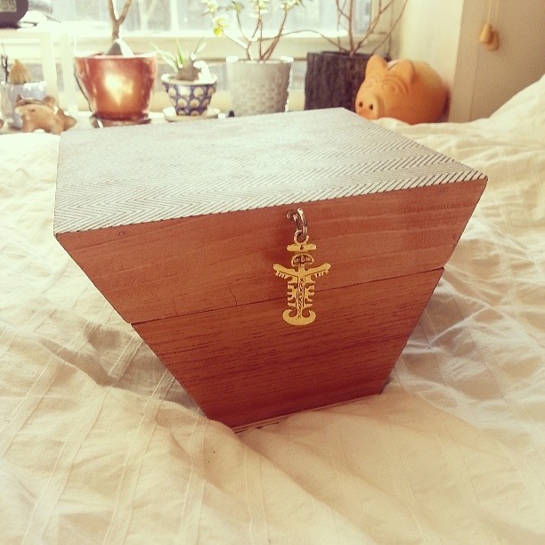 Made another one! This one has a little hook on the front that can be used to display small objects… keychains, earrings, whatever.