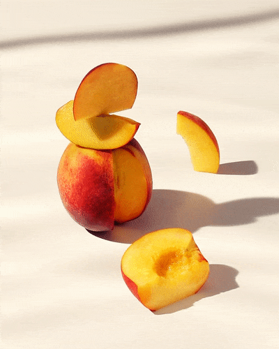 client: daily harvest credits: video- jenna gang, styling - ali nardi, art direction - liz chernett, props - rebecca donnelly description: waters moving over peaches.