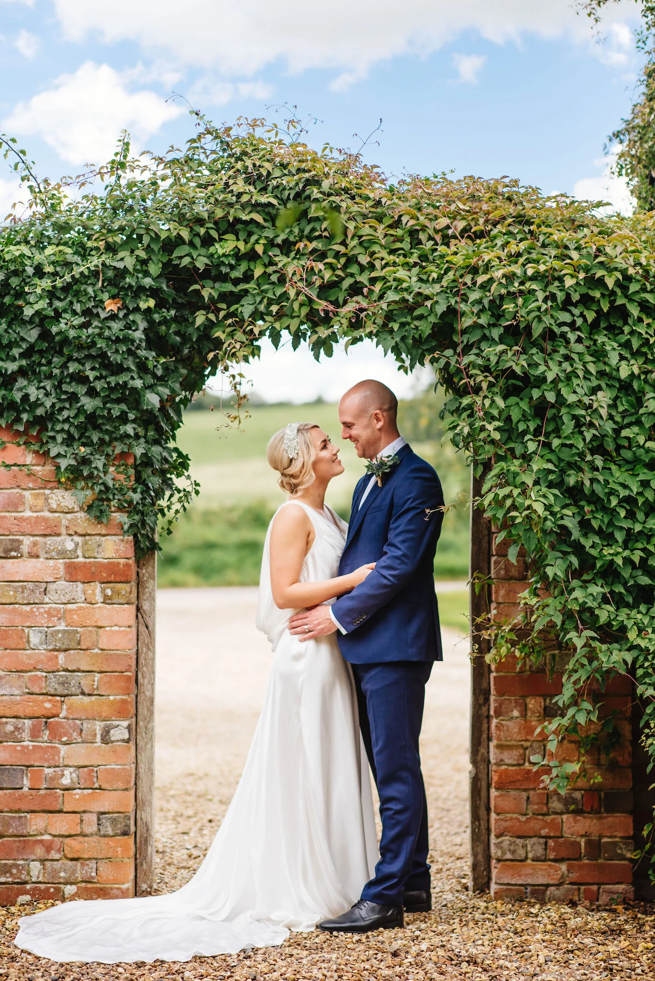 06_Rushall_manor_wiltshire_wedding_photography_bride_groom_portrait.jpg