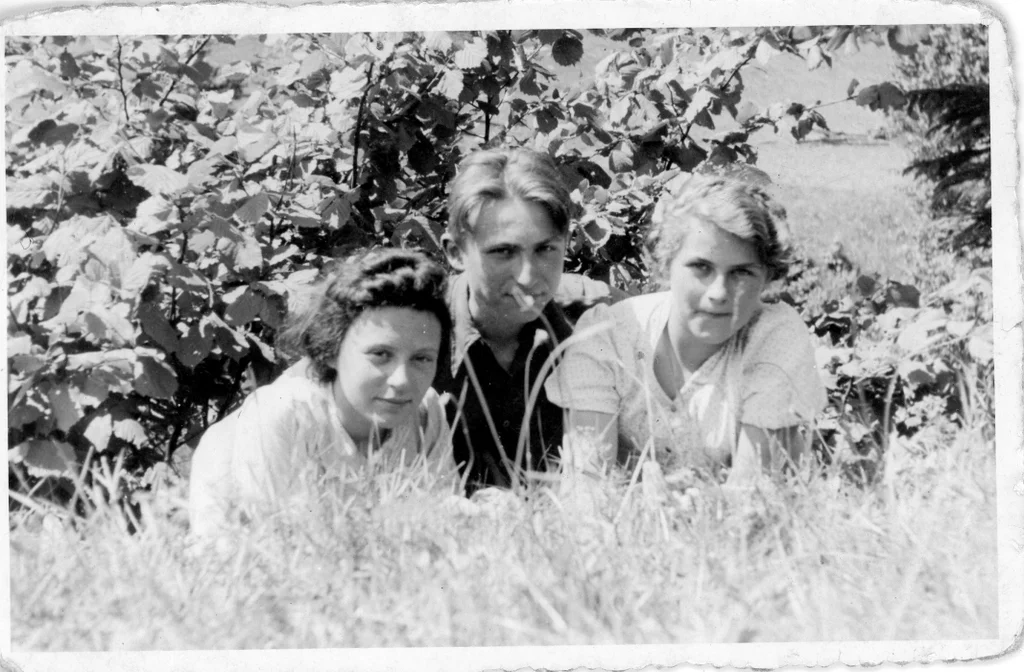 Lech (Lleshek) with Marysia, Bedkowice, 1942. Janina is not in this picture.