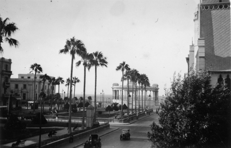 alexandria_monument-to-khedive_ismail_resized.jpg