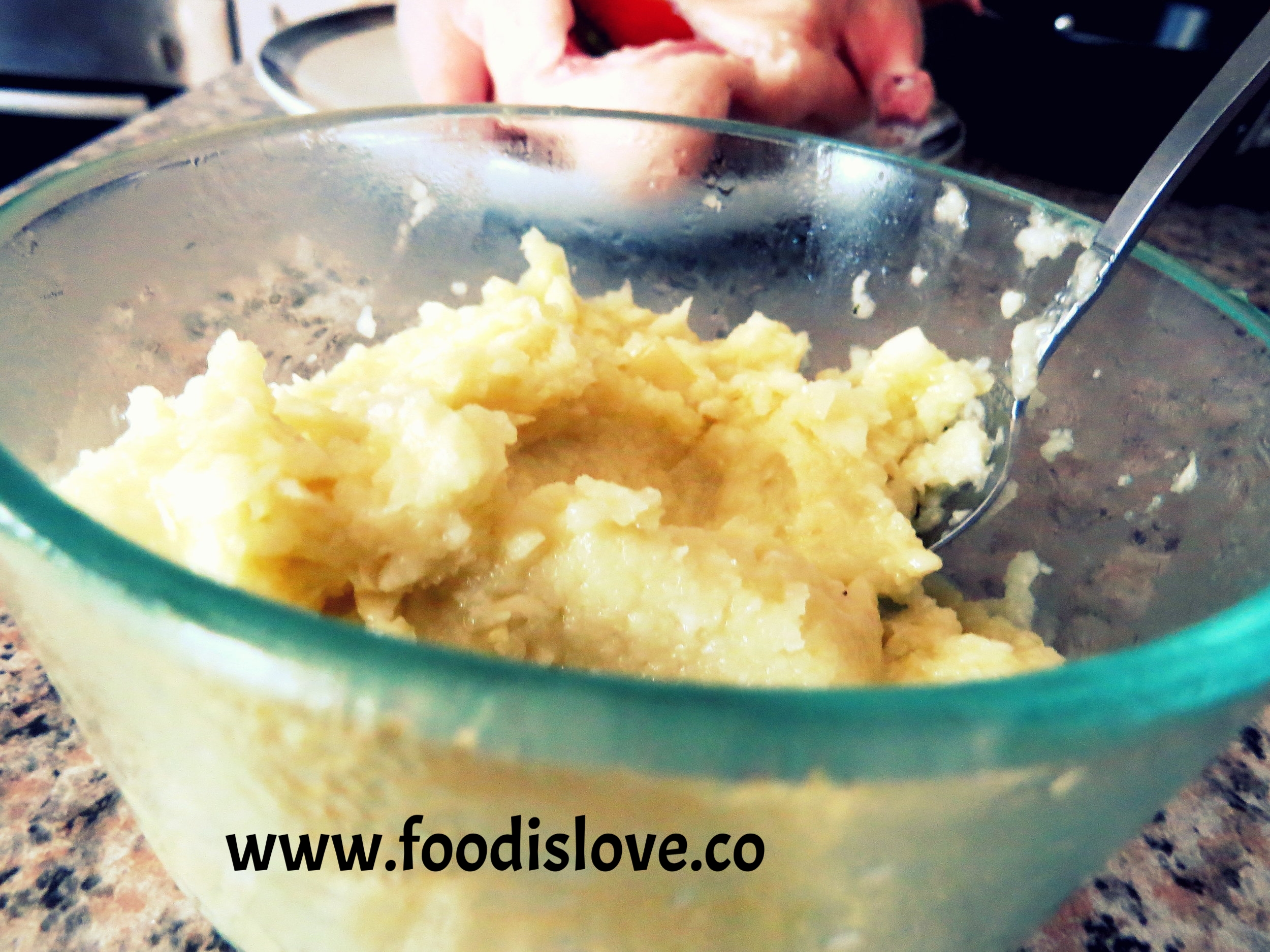 3 heads of garlic makes a lot of garlic paste!