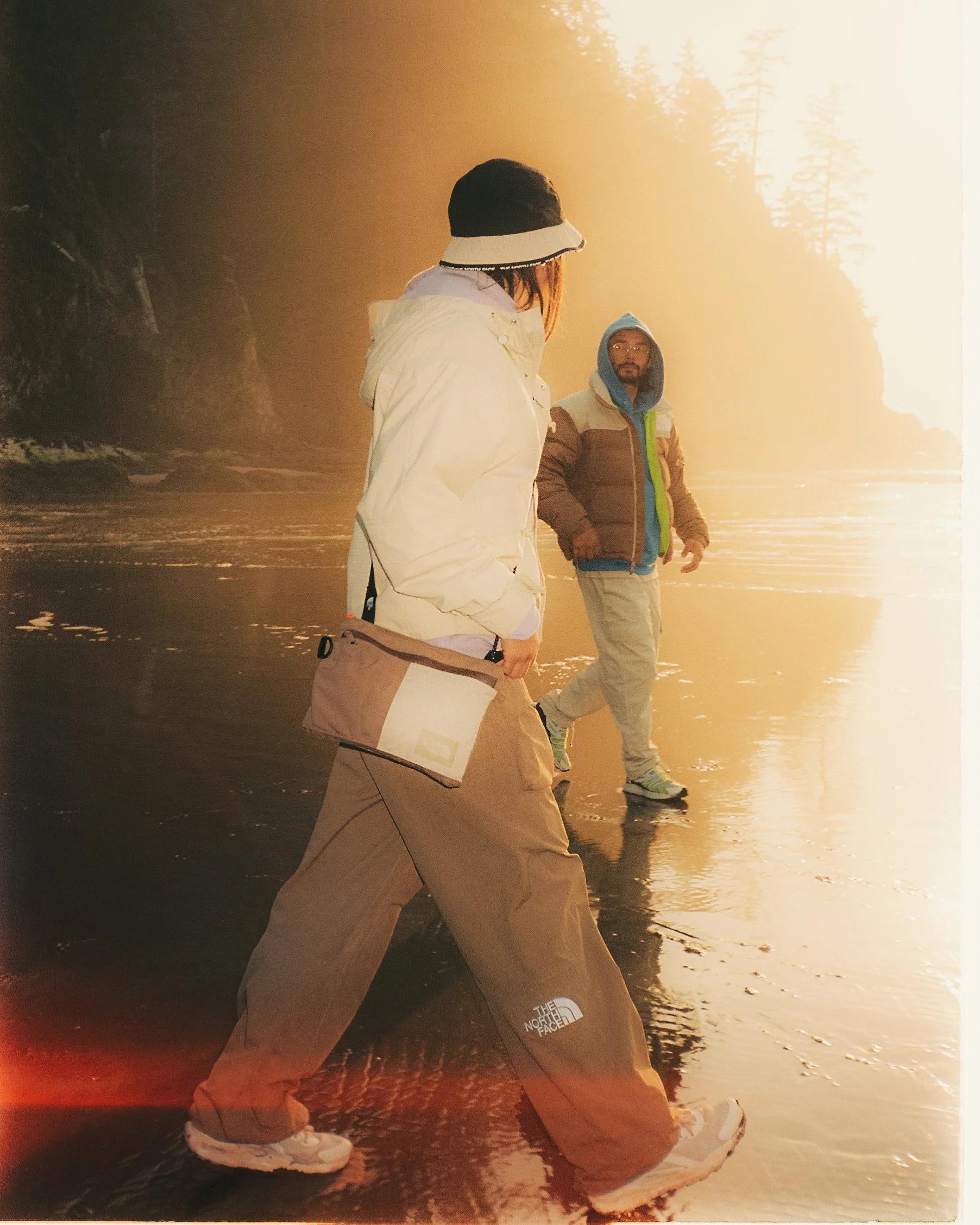 Handlost_tnf_LoFi_nealhan_nealhan-R14-049-23.jpg