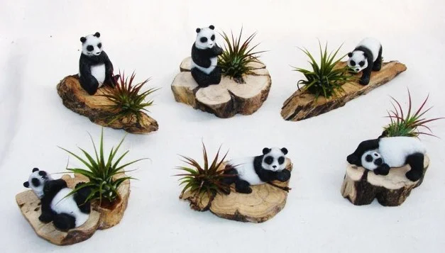 #366 Sm Panda on base