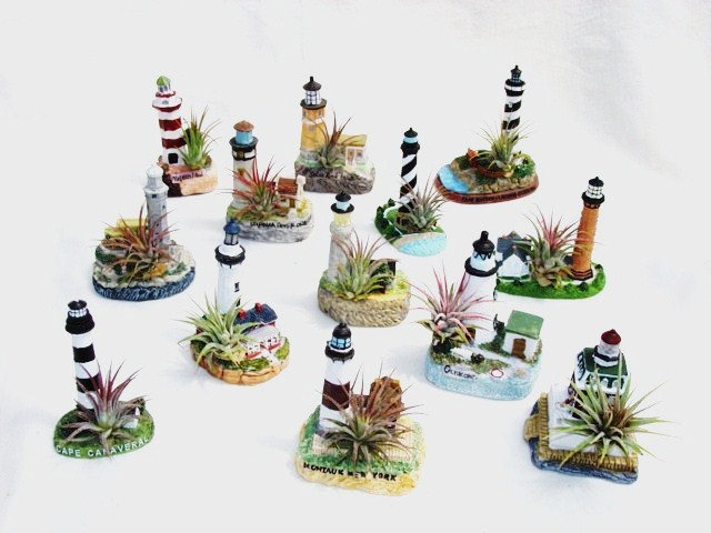 #265 Small lighthouses