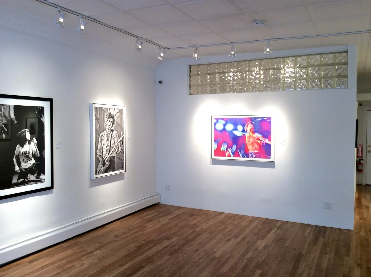 Keith Richards Performing-03.JPG