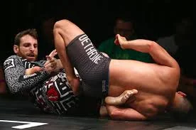 Eddie Cummins Applying a heel hook from Ashi position