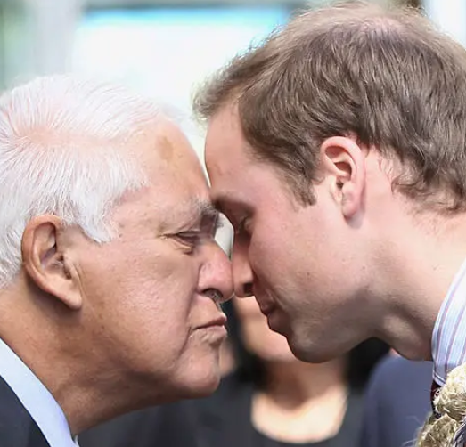 Vision 2040: NZ's Head of State and UK's Head of State meet as equals by Waitangi Day 2040