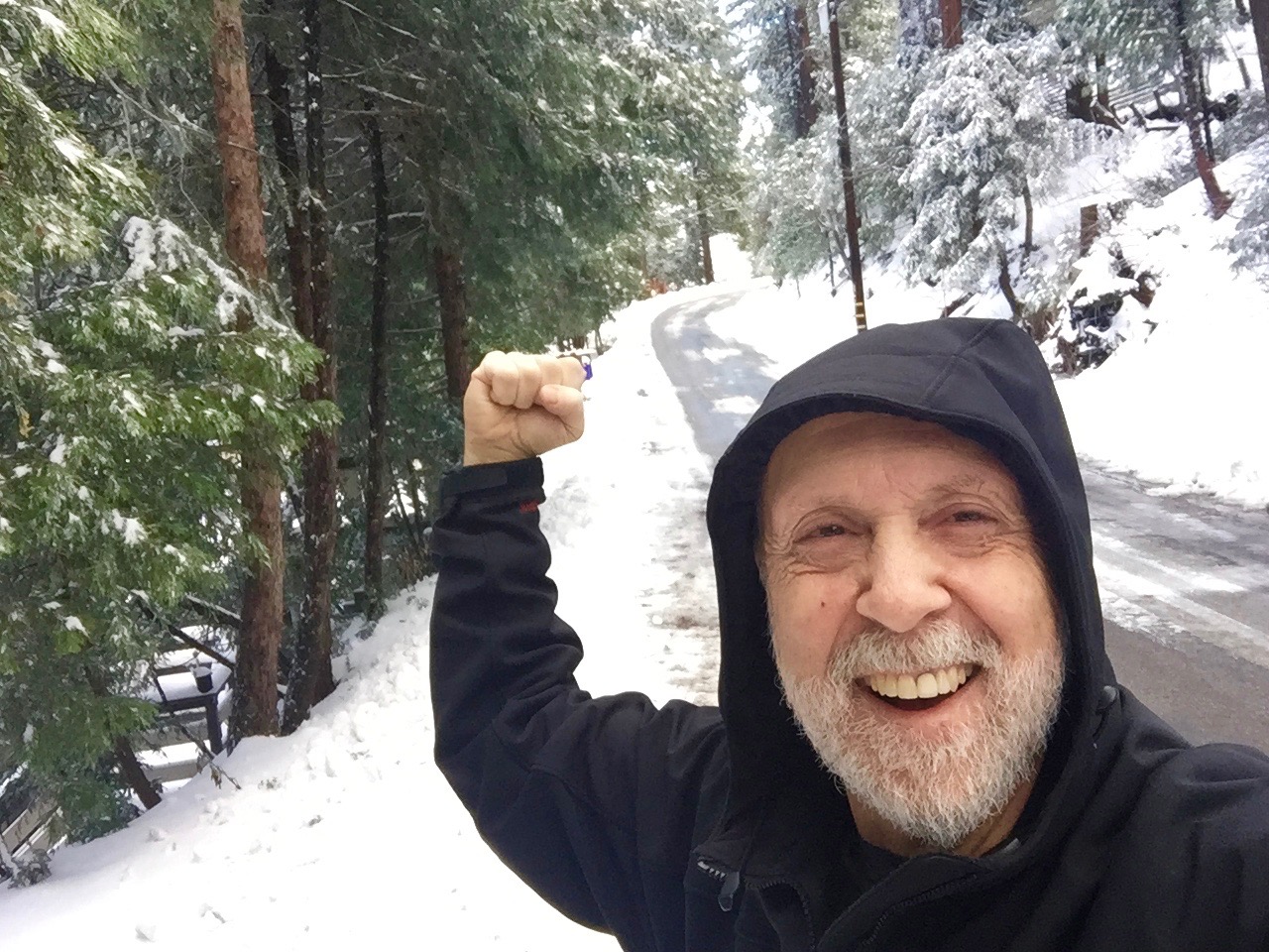 Amazing . . . snow in the mountains of Southern California. It helps to be at an elevation of 5000'