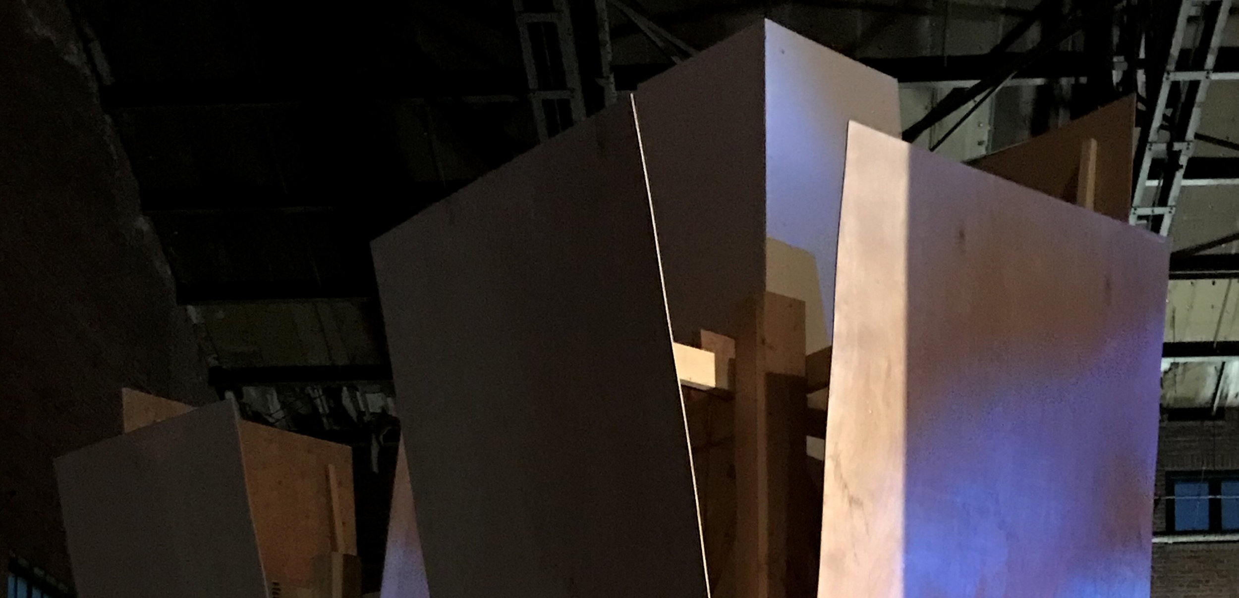  Caitlin Thissen/Jeannette Hinkle booth exterior 