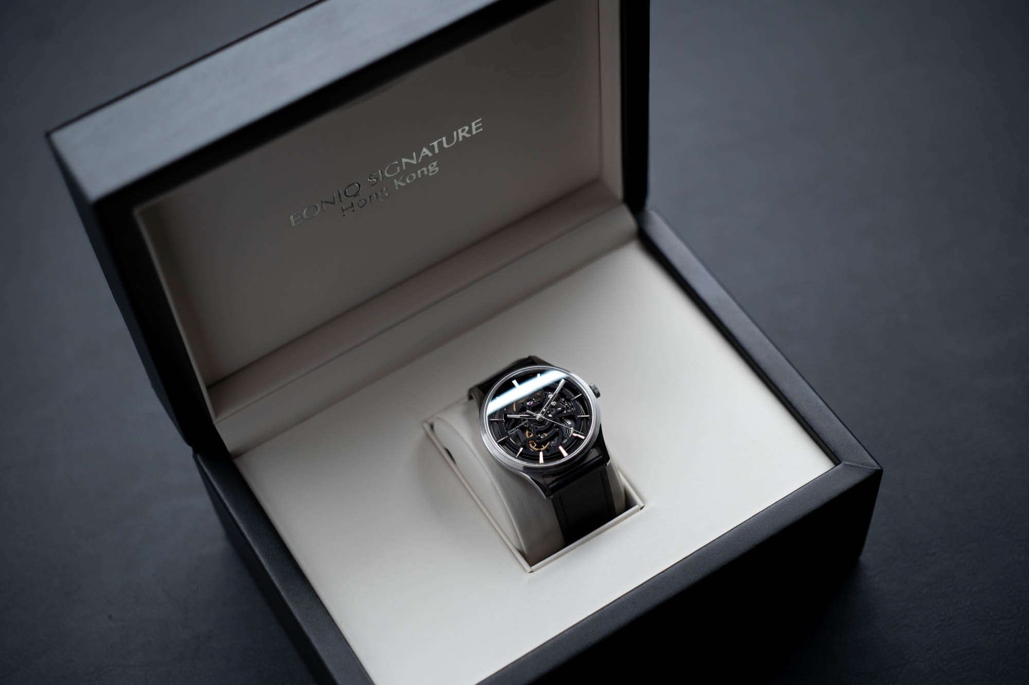 watch box with 38.5mm watch.jpg