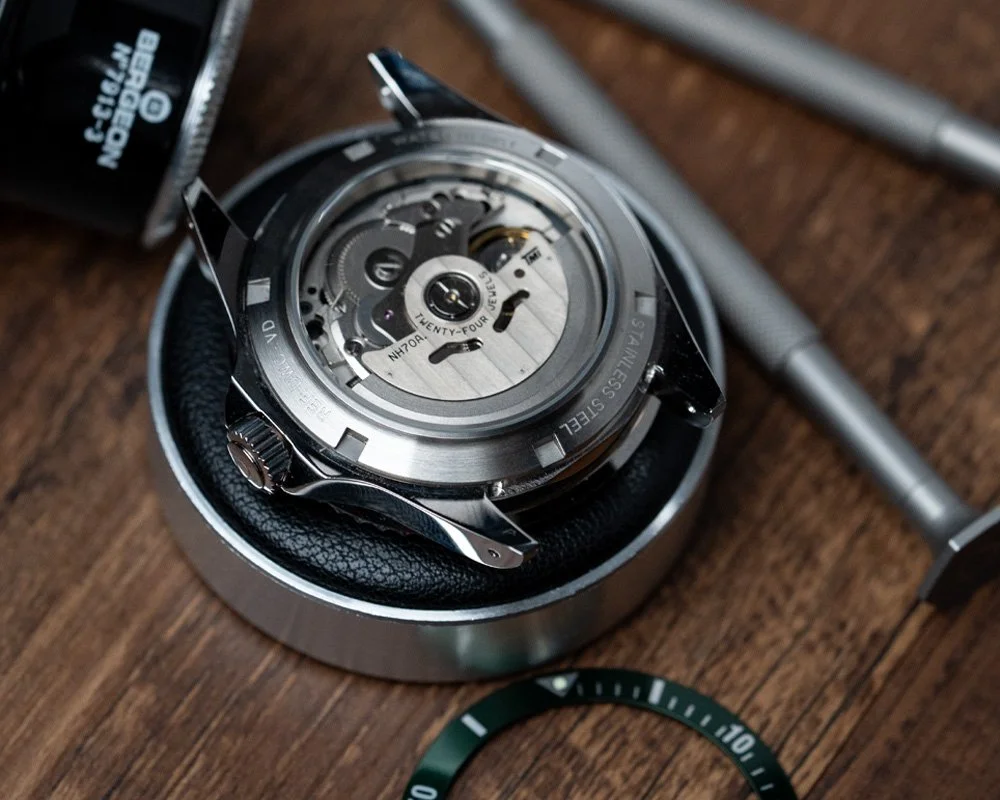 EONIQ x DIY WATCH CLUB 40mm diver - case back.jpg