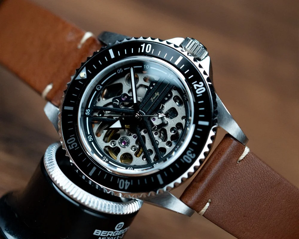 EONIQ x DIY WATCH CLUB 40mm diver with brown strapjpg.jpg
