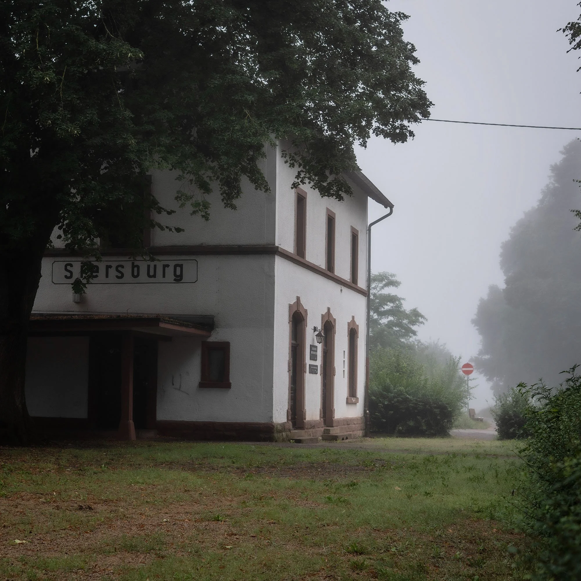 HIERSEIN0031_BahnhofSiersburg Kopie.jpg