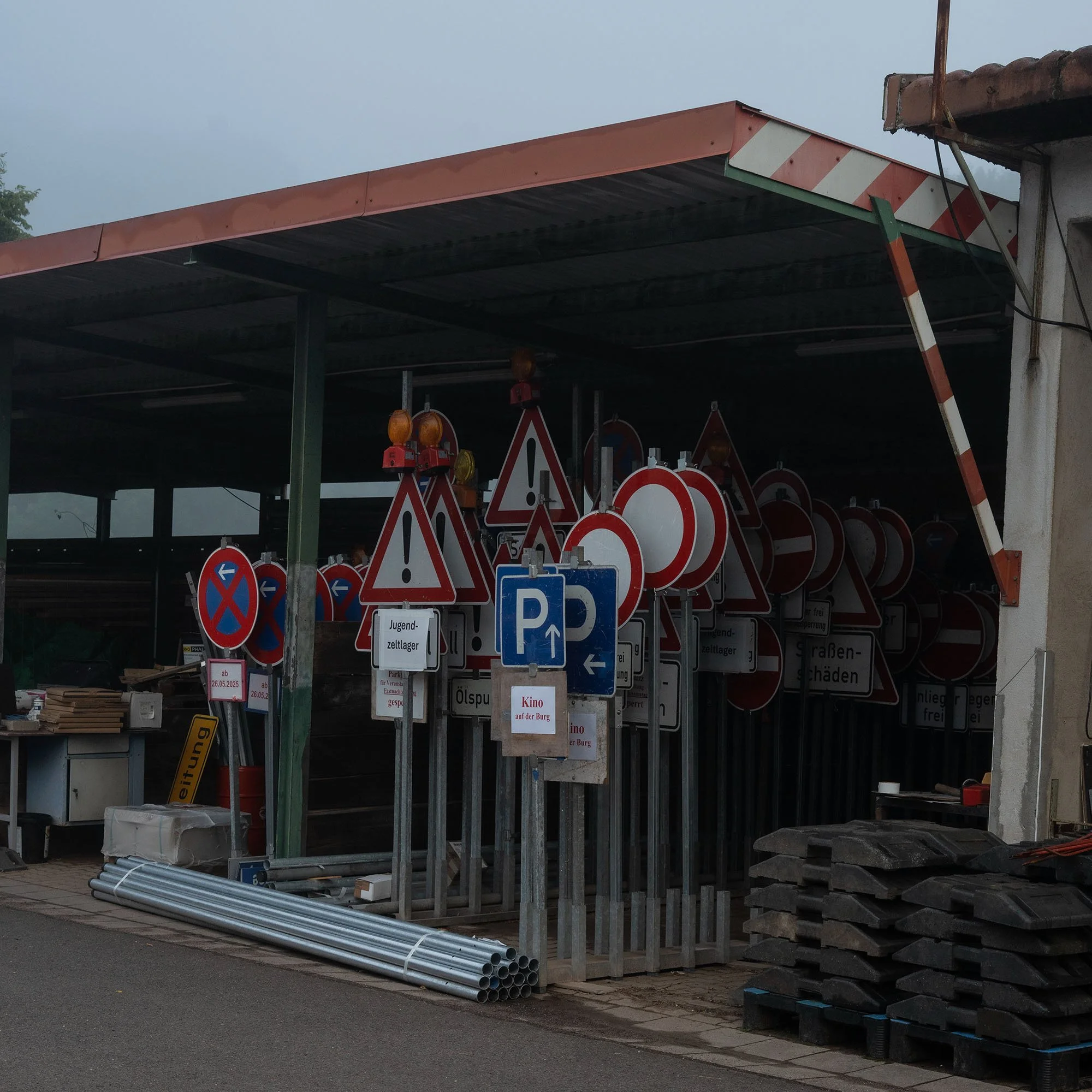 HIERSEIN0028_Bauhof Kopie.jpg