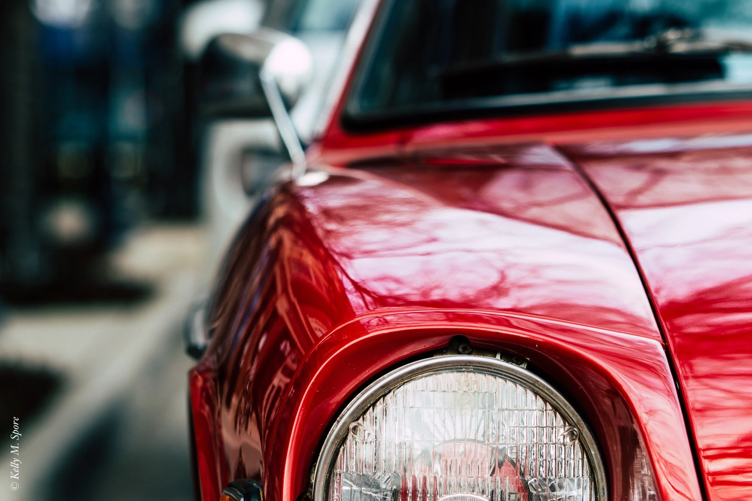 PhotoMoment: Red Datsun