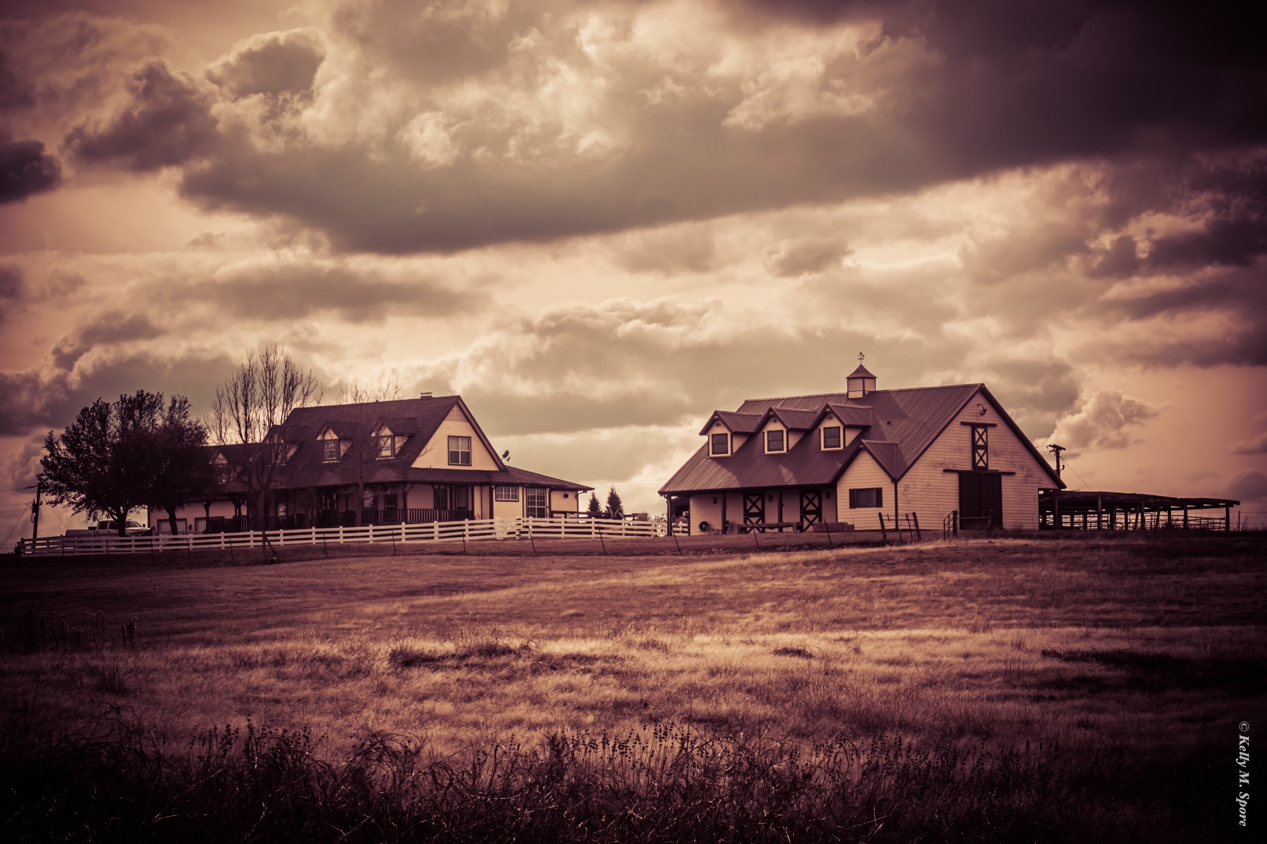 PhotoMoment: Ranch on a Hill