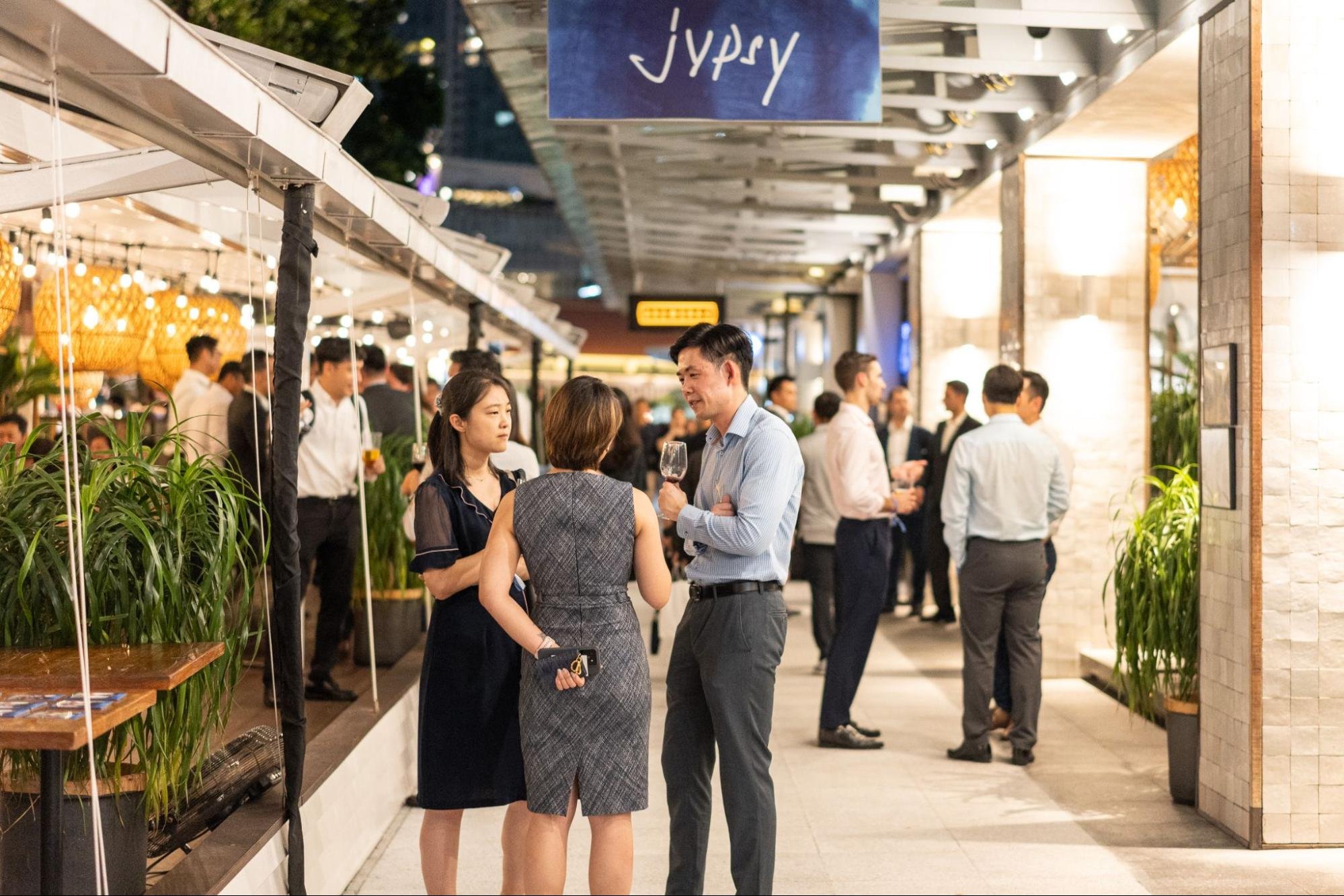 Creating A Memorable Guest Experience For Your Corporate Event In Singapore