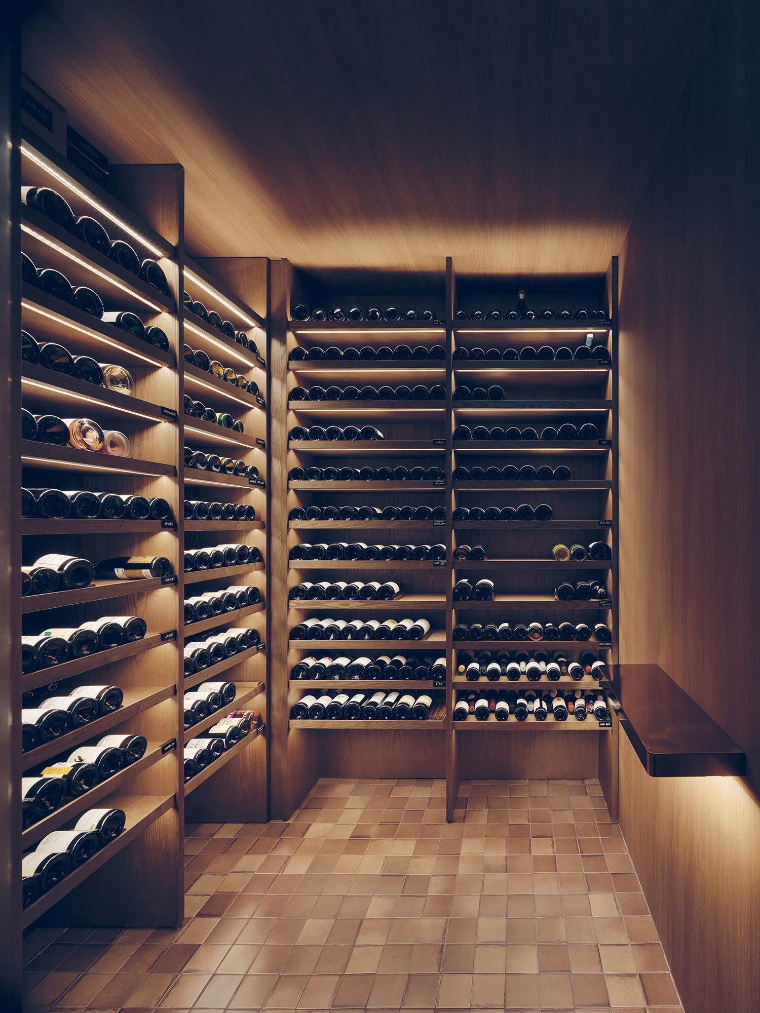 201124_HONNETES GENS(by TEOYANG studio)__15_h res.jpg