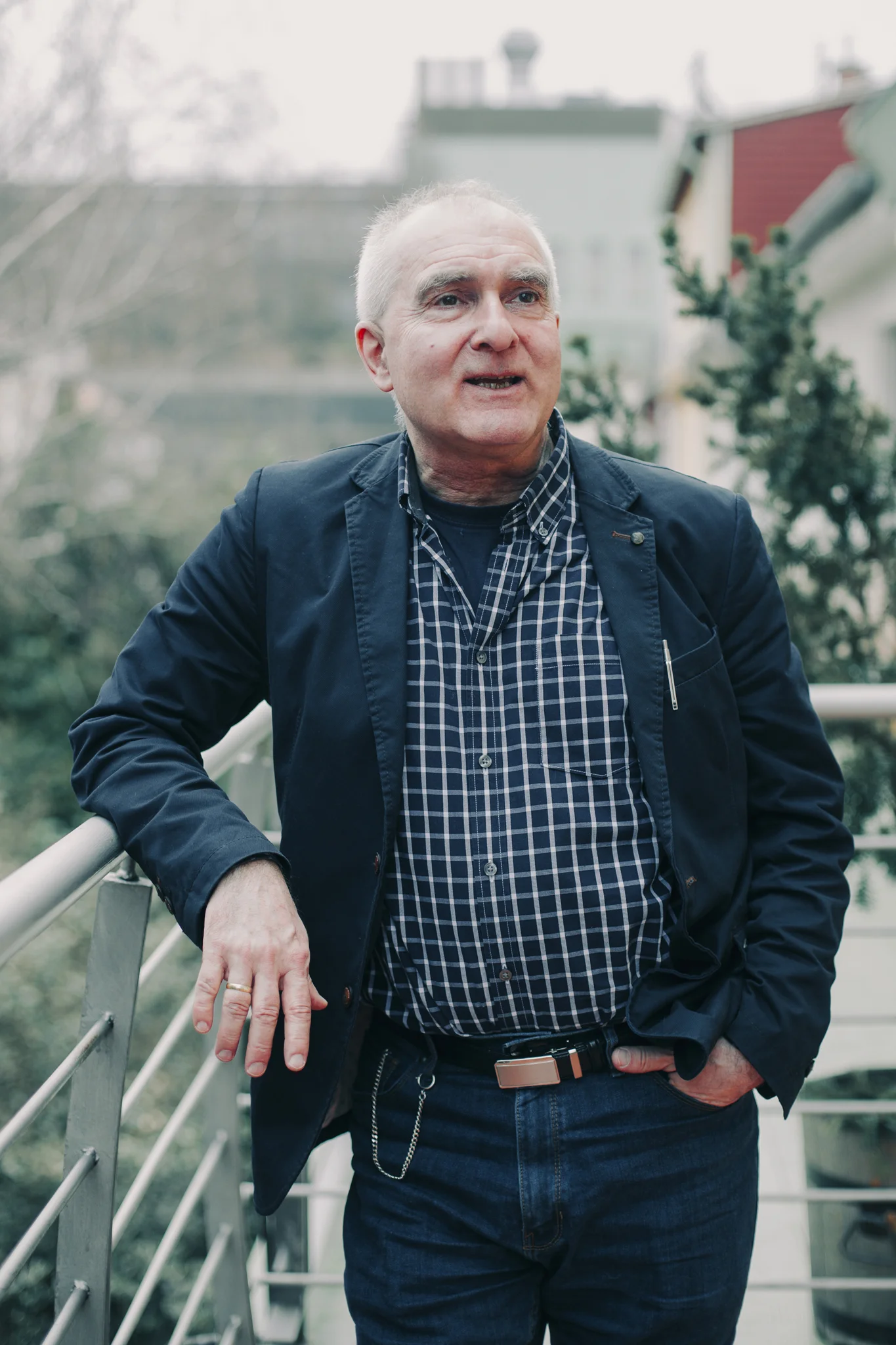 Dezsényi Péter metakommunikáció, senior oktató