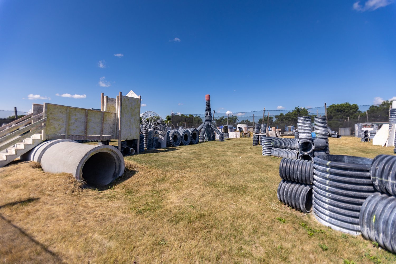 Did you know that you can explore our playing fields, kind of like how google maps (street view) works?  On our website, fields can be explored in a photo gallery that allows you to move from bunker to bunker throughout the field.  This is a great wa