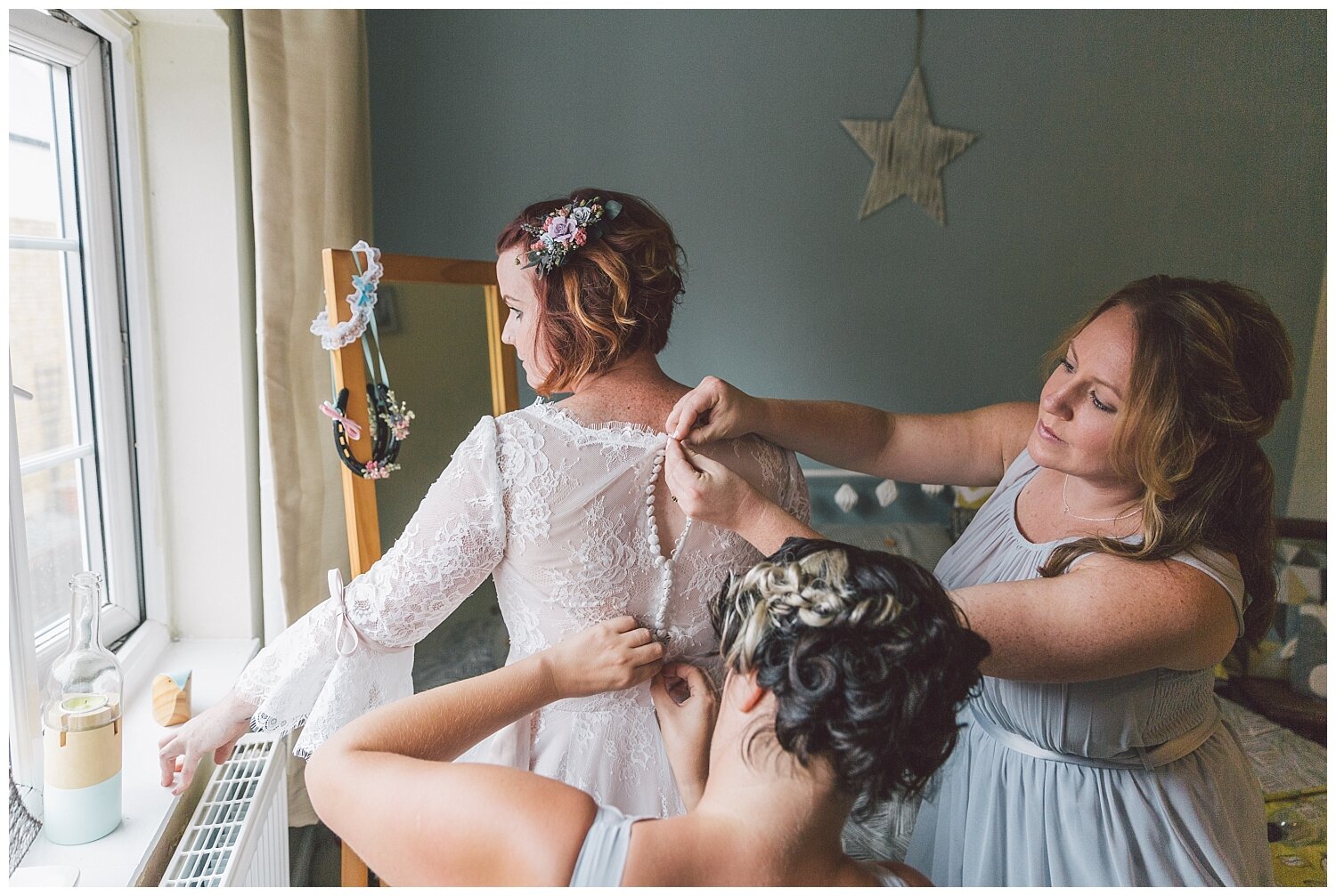 Charlotte.Eve.Photography.JandH.Dovecote.Barn.Banbury.Oxfordshire.wedding.photography_0008.jpg