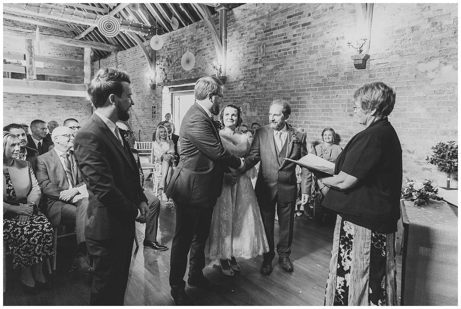 Charlotte.Eve.Photography.JandH.Dovecote.Barn.Banbury.Oxfordshire.wedding.photography_0024.jpg