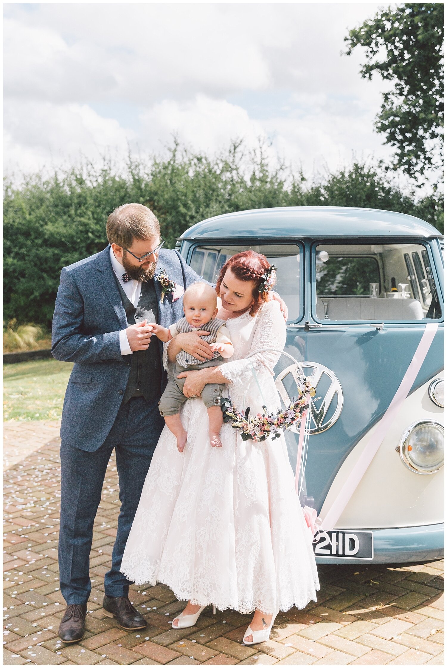 Charlotte.Eve.Photography.JandH.Dovecote.Barn.Banbury.Oxfordshire.wedding.photography_0046.jpg